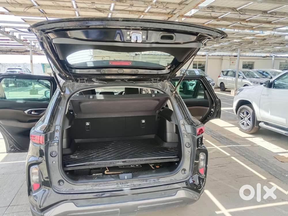 Toyota Urban Cruiser Hyryder, 2025, Cng & Hybrids