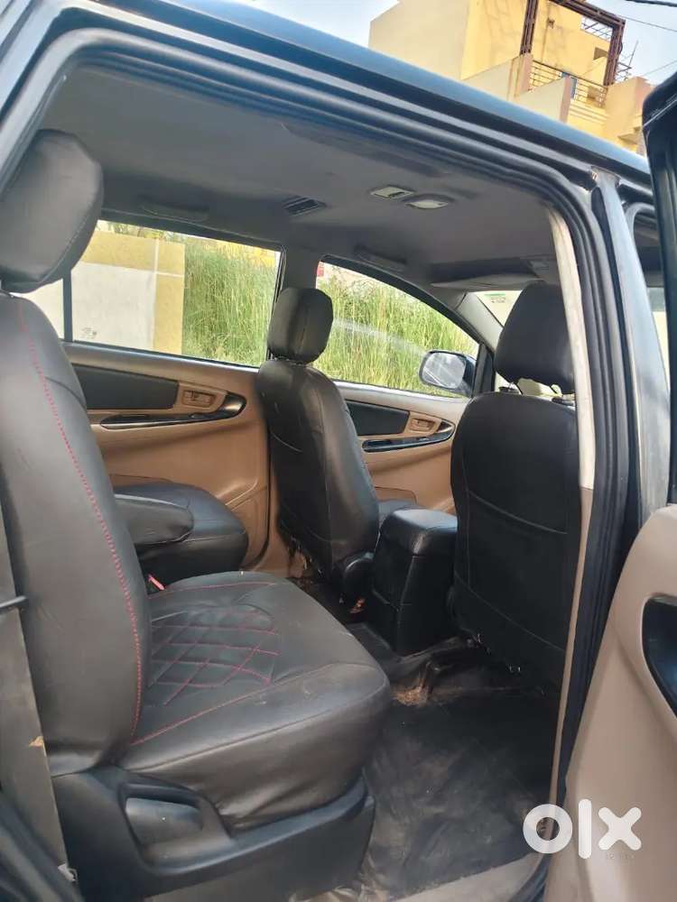 Toyota Innova E4 2.5 G 2016 Diesel 92000 Km Driven