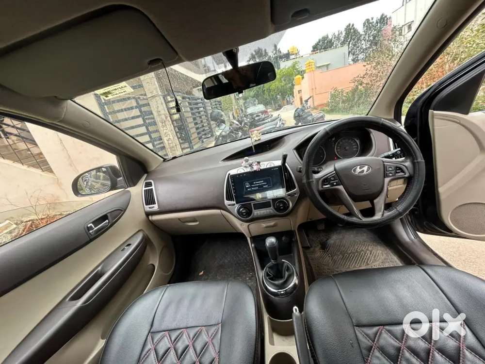 Hyundai I20 Sportz Diesel 2012 1.4 Crdi 1.06 Lakh Km Well Maintained