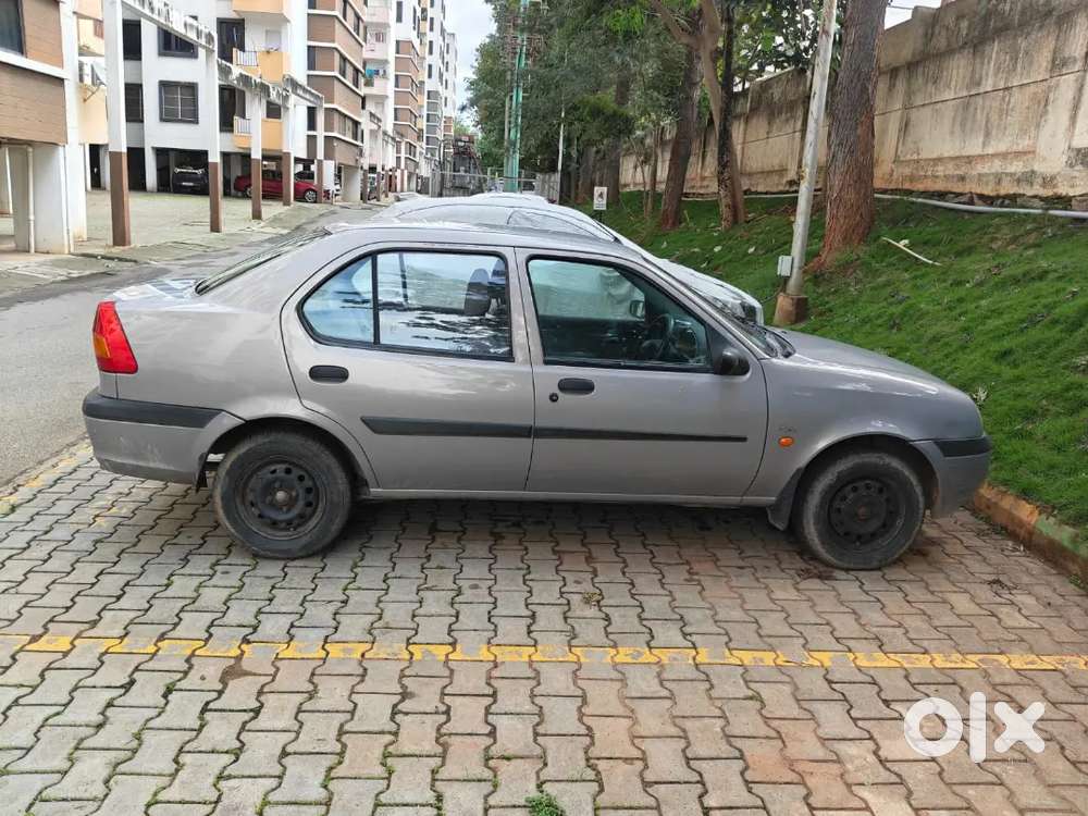 Ford Ikon 1.6 Zxi Petrol 2000