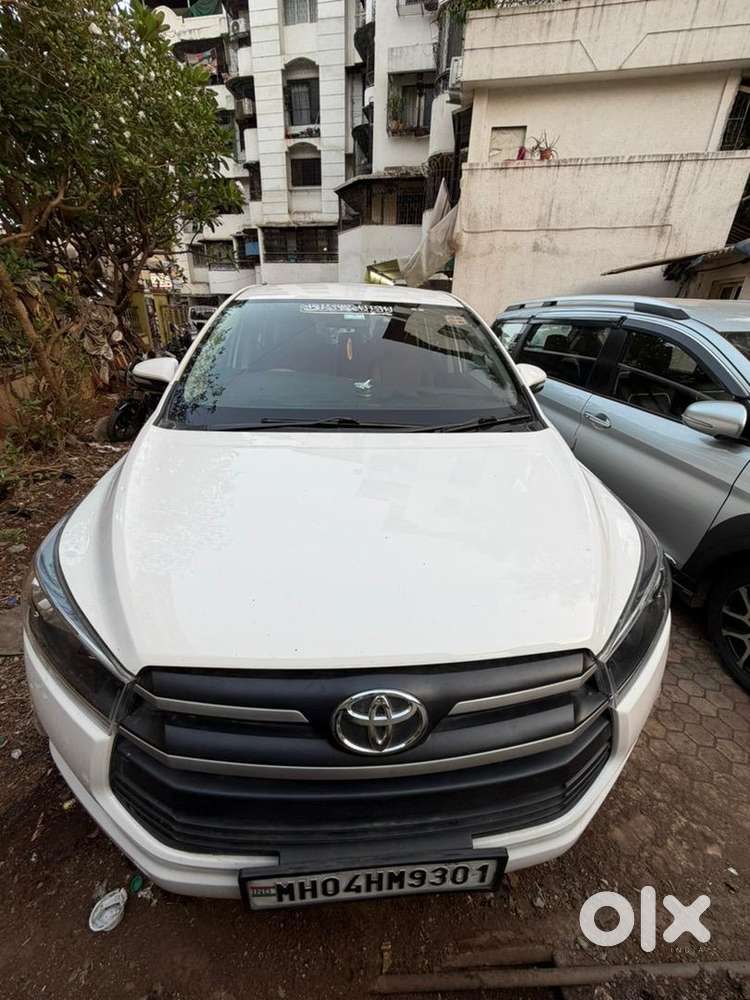 Toyota Innova Crysta 2016 Diesel Well Maintained