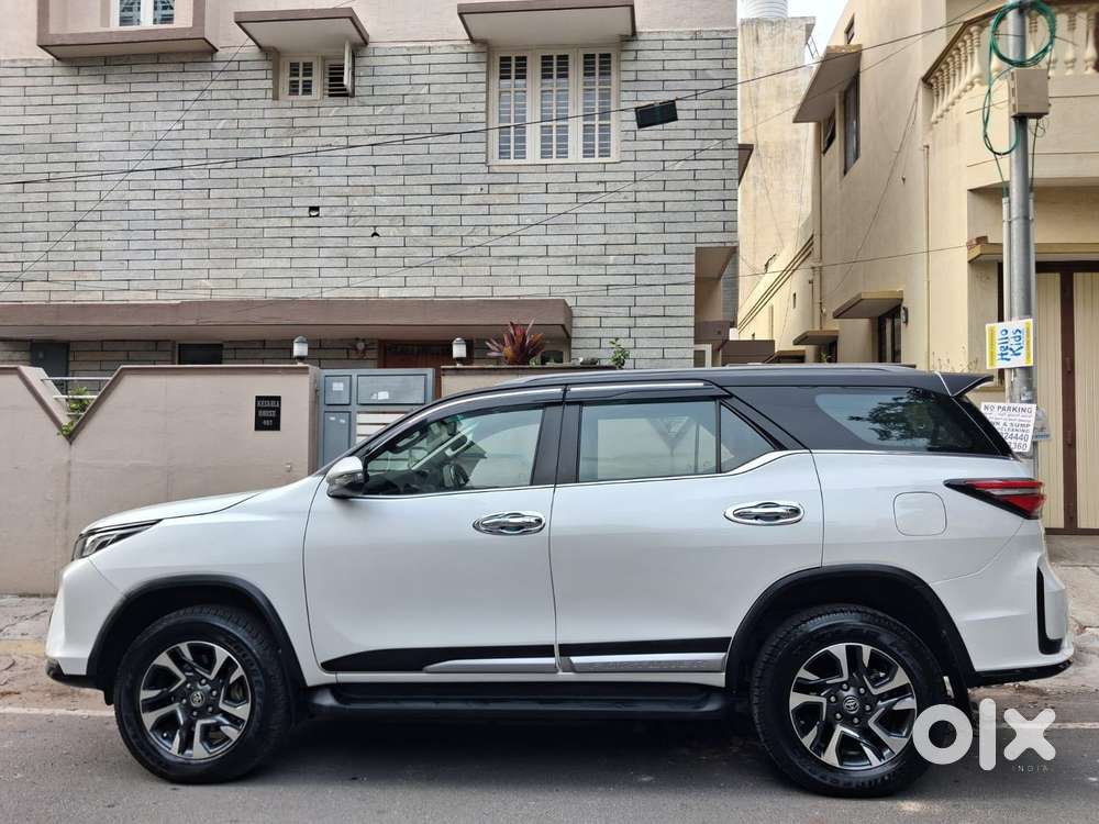 Toyota Fortuner 2.8 Legender 4x4, 2024, Diesel