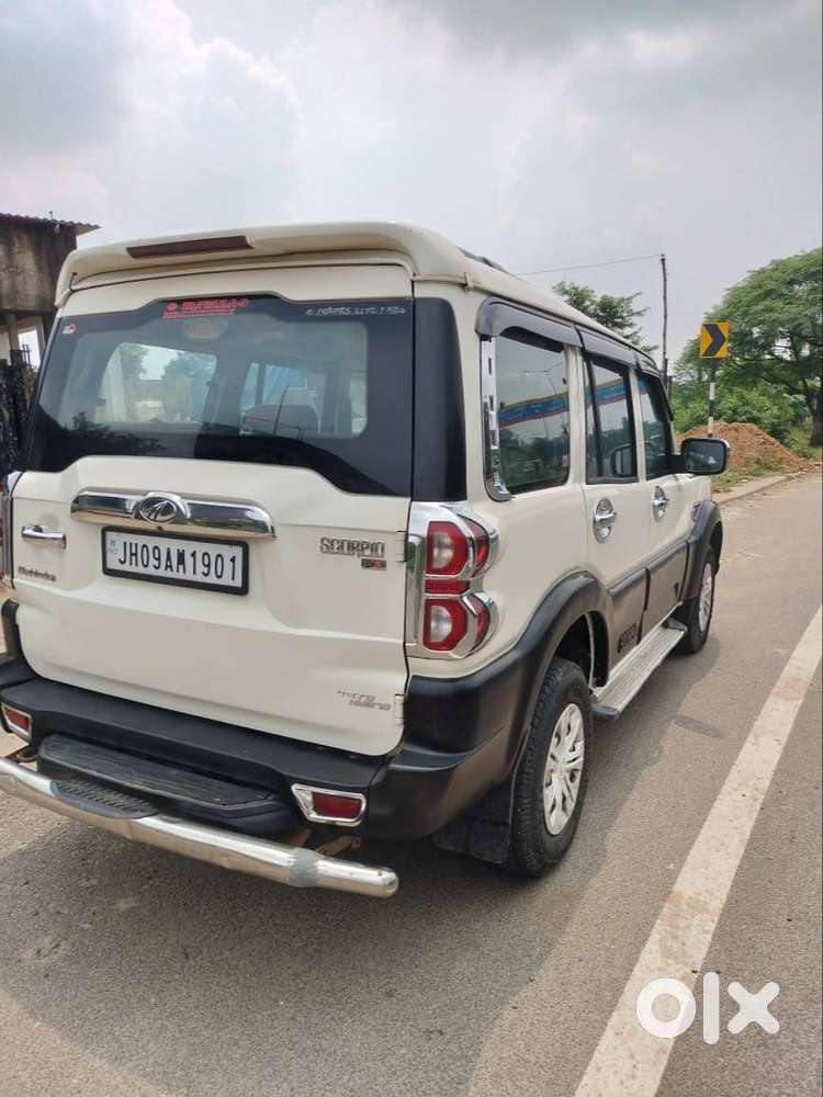 Mahindra Scorpio S3 9 Seater – Good Condition