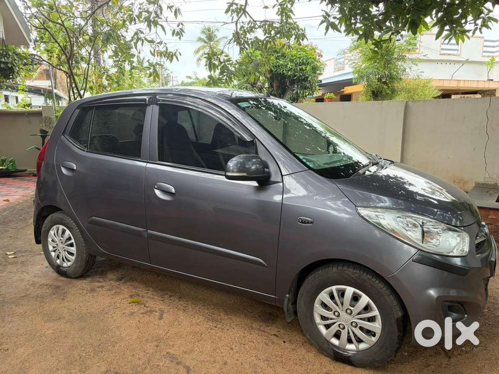 Hyundai I10 Sportz 2013 Petrol Manual: Well Maintained