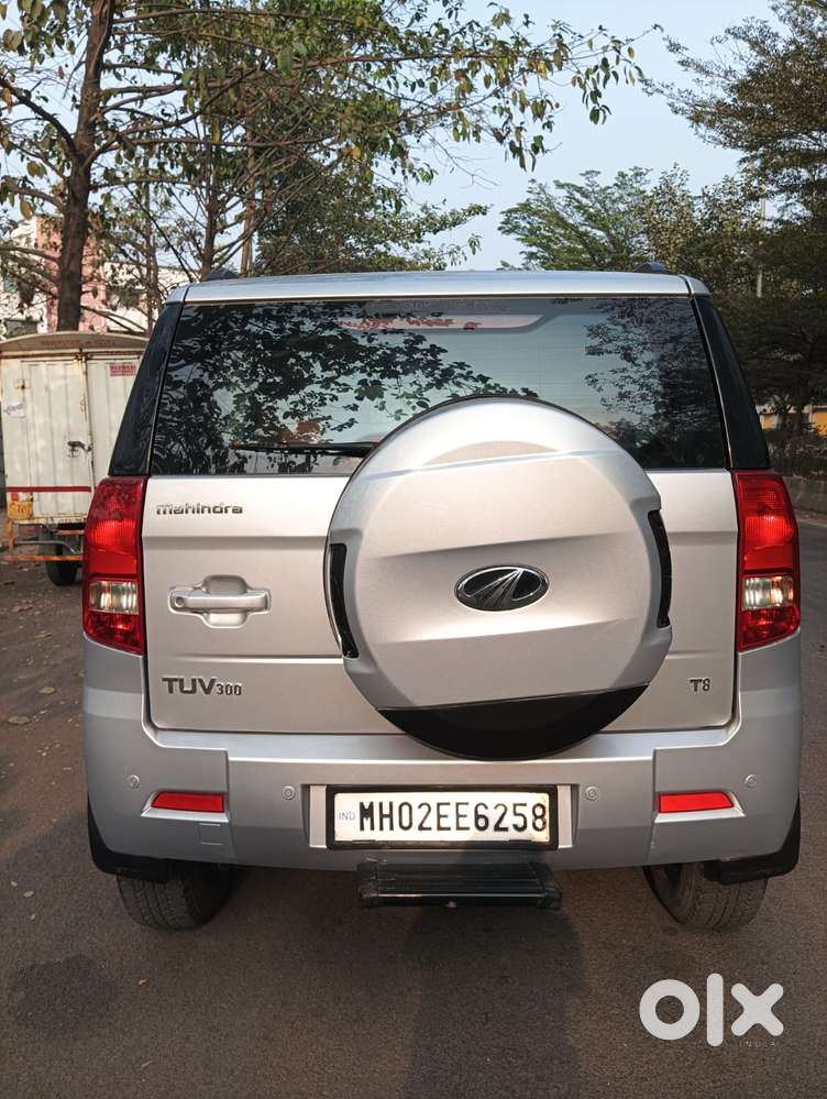 Mahindra Tuv 300 T8, 2016