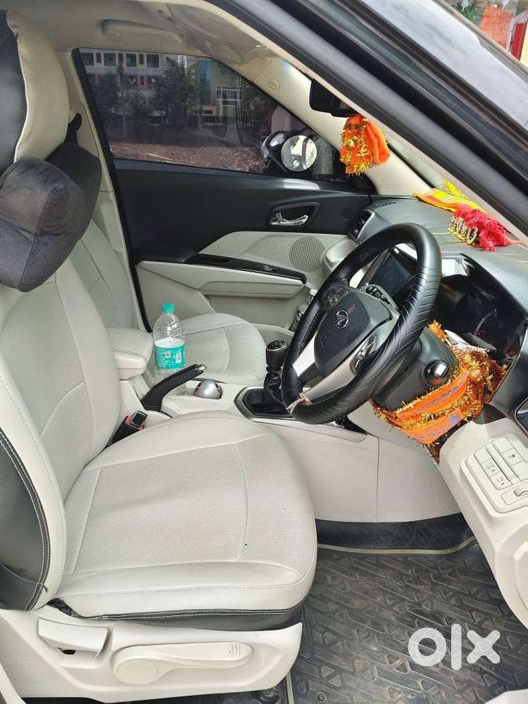 Mahindra Xuv300 W8 Option Dual Tone Diesel, 2023, Diesel