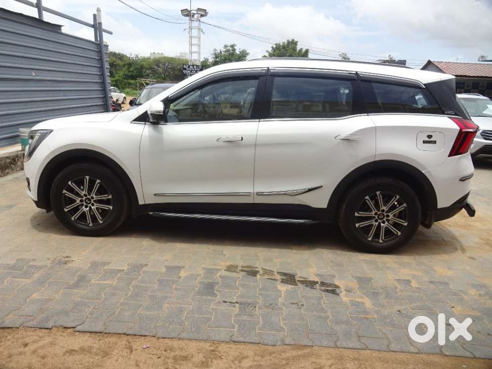 Mahindra Xuv700 2.2 Ax 7 Diesel At Luxury Pack Str Awd, 2025, Diesel
