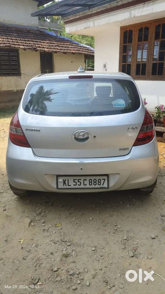 Well Maintained Hyundai I20 2009 Model Silver Colour