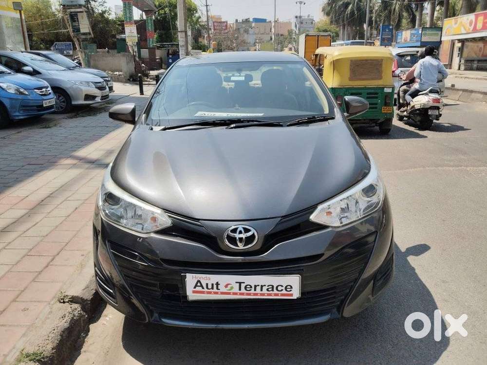 Toyota Yaris Ativ J, 2018, Petrol