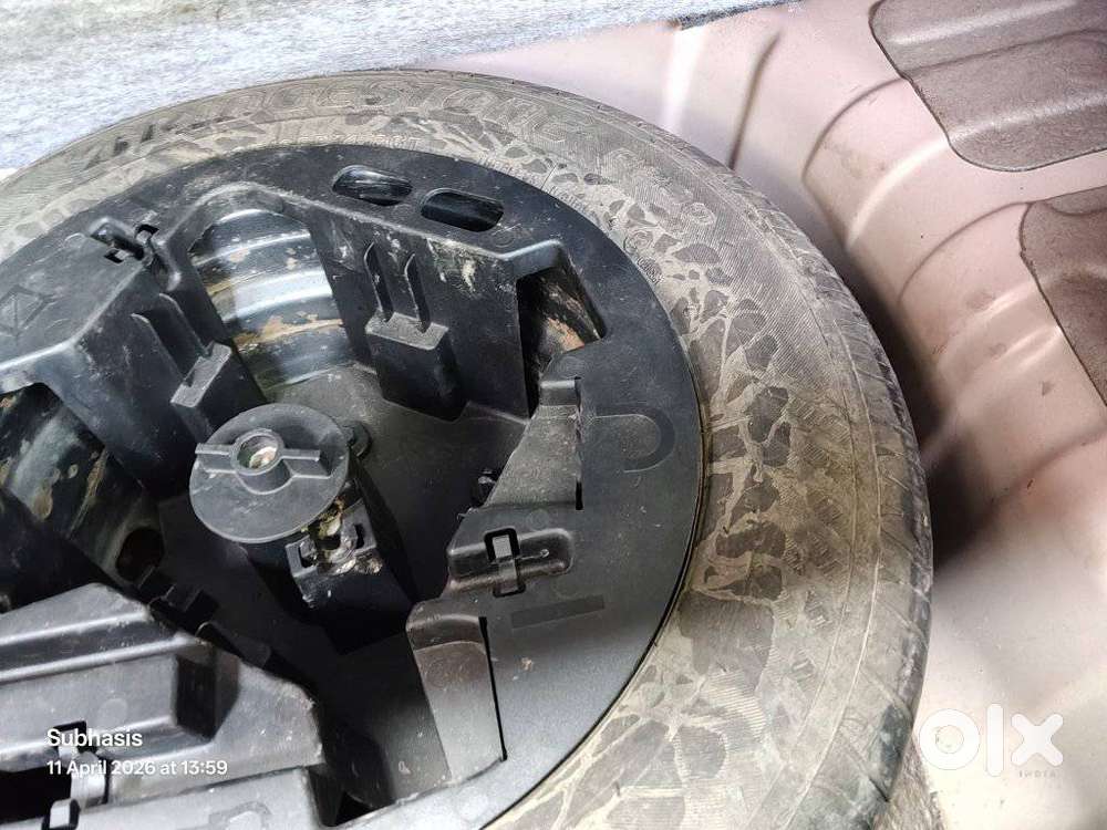 Mahindra Kuv 100 Mahindra-kuv-100-g80-k6-plus, 2018, Petrol