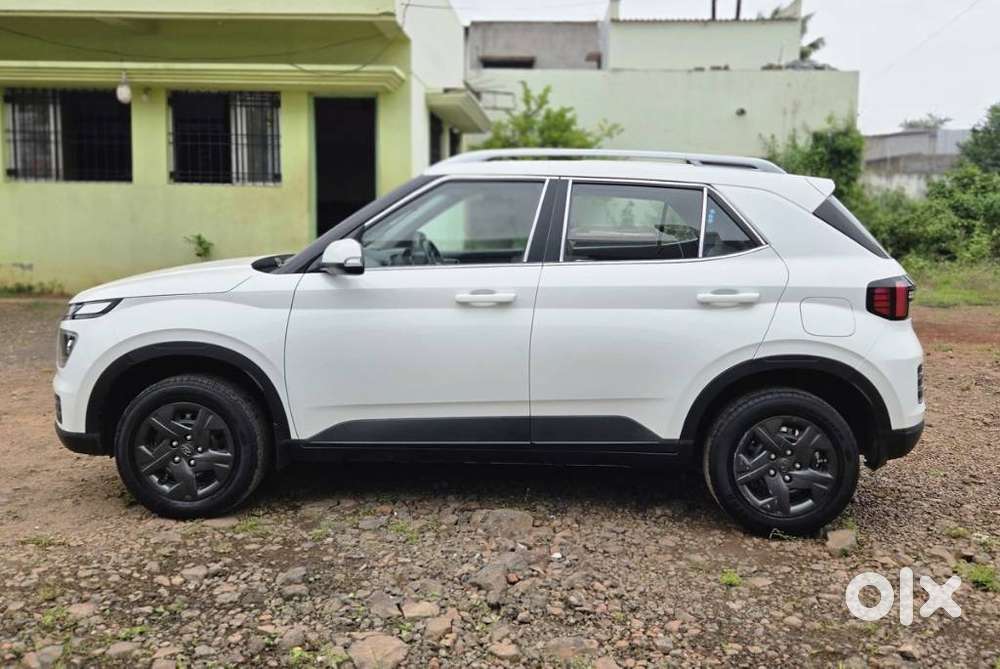 Hyundai Venue S 1.2 Petrol, 2023, Petrol