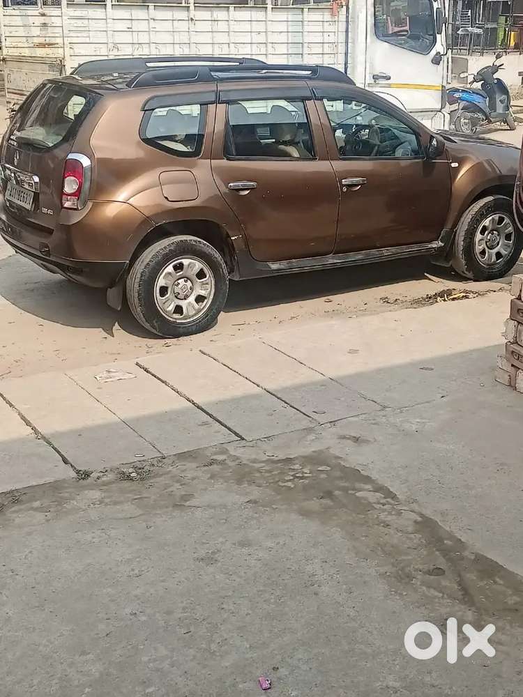 Renault Duster 2013 Diesel 105000 Km Driven