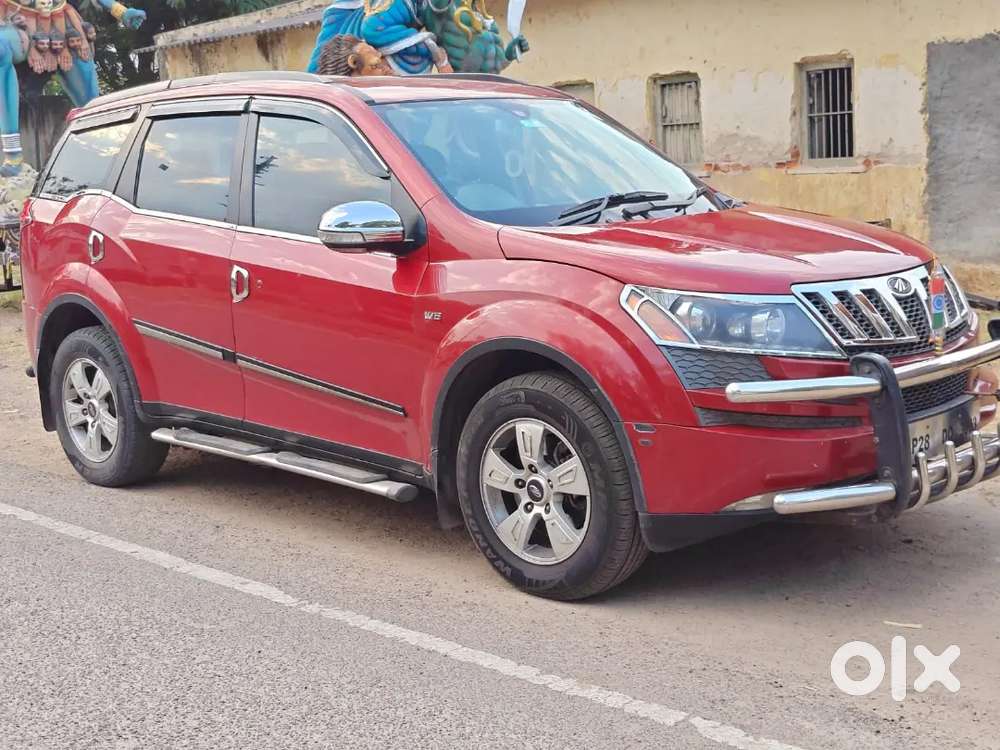 Mahindra Xuv500 W8  Model 2012 Colour Maroon