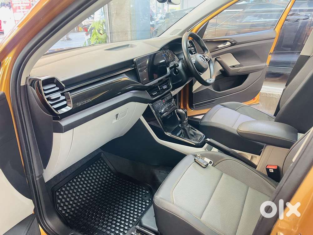 Skoda Kushaq 1.0 Tsi Style At, 2023, Petrol