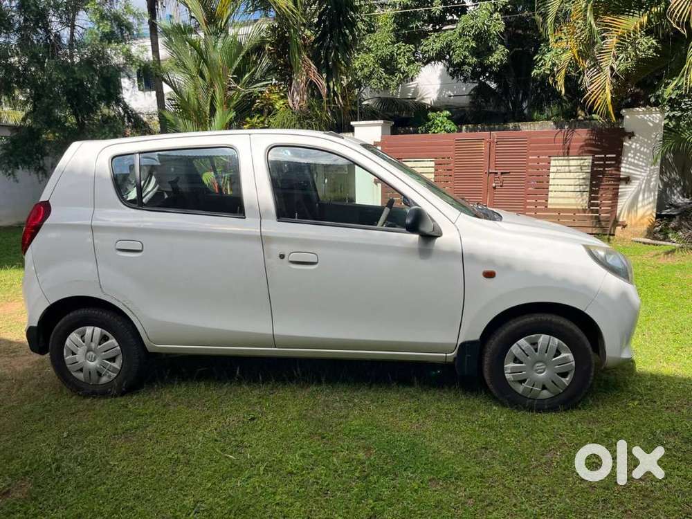 Maruti Suzuki Alto 2012 Petrol New Tires