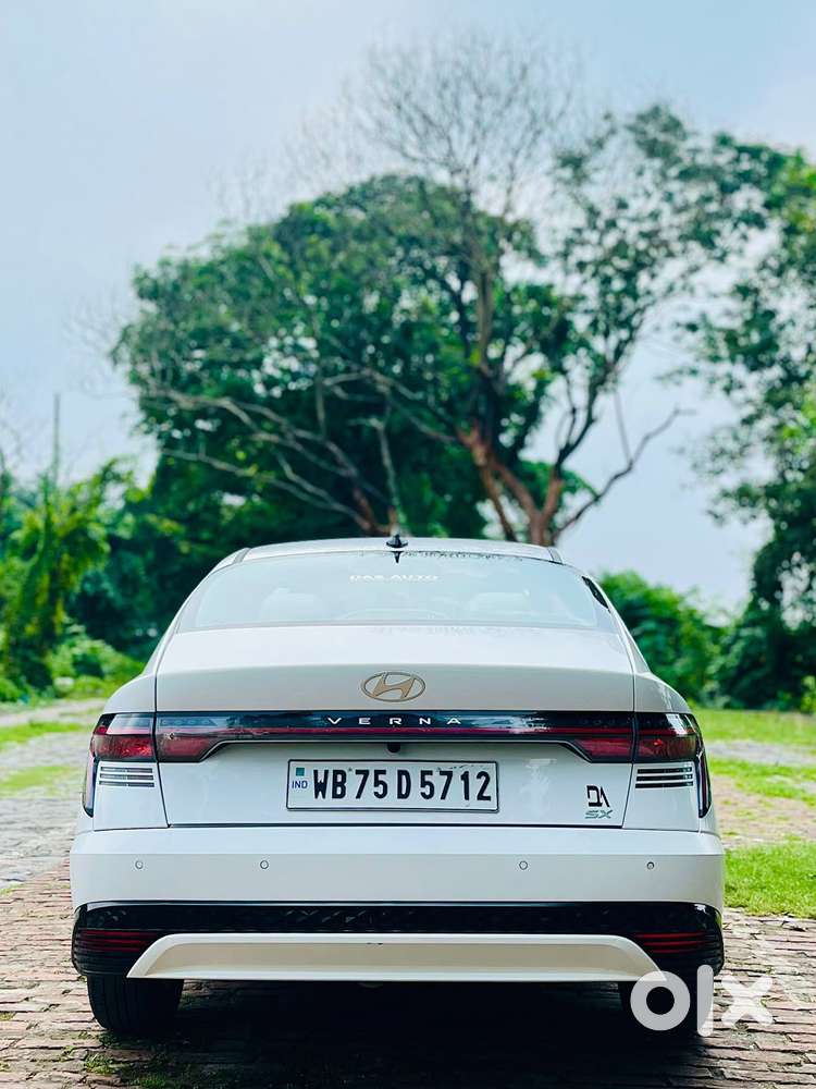 Hyundai Verna 1.5 Sx Petrol Mt, 2024, Petrol