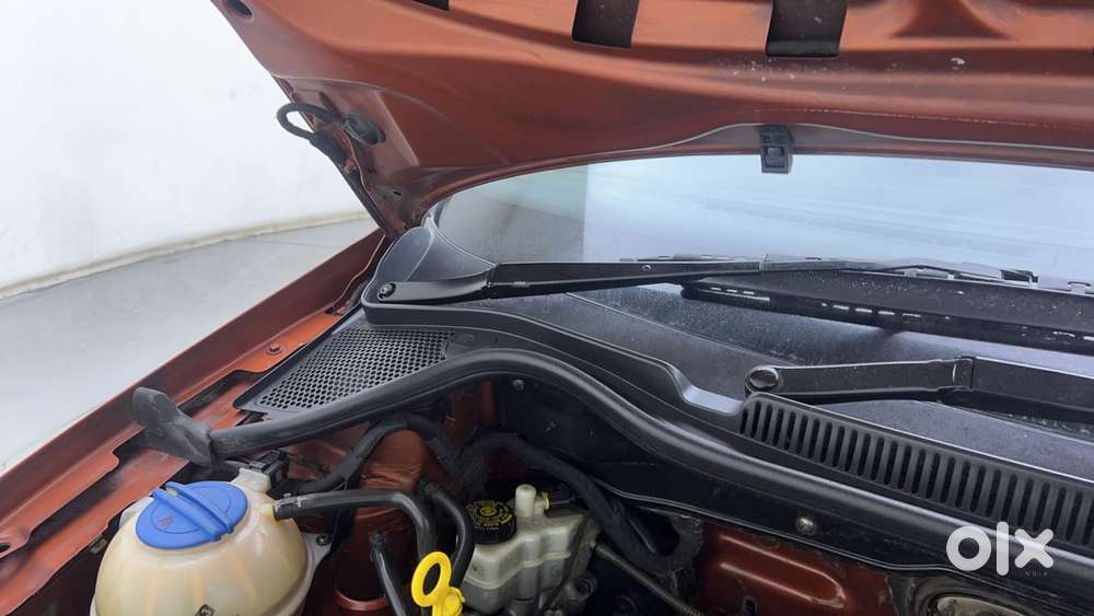 Volkswagen Polo 2009-2013 Petrol Highline 1.2l, 2015, Petrol