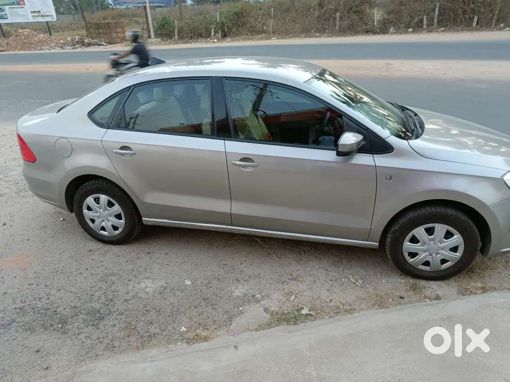 Skoda Rapid 1.6 Ambition 2012