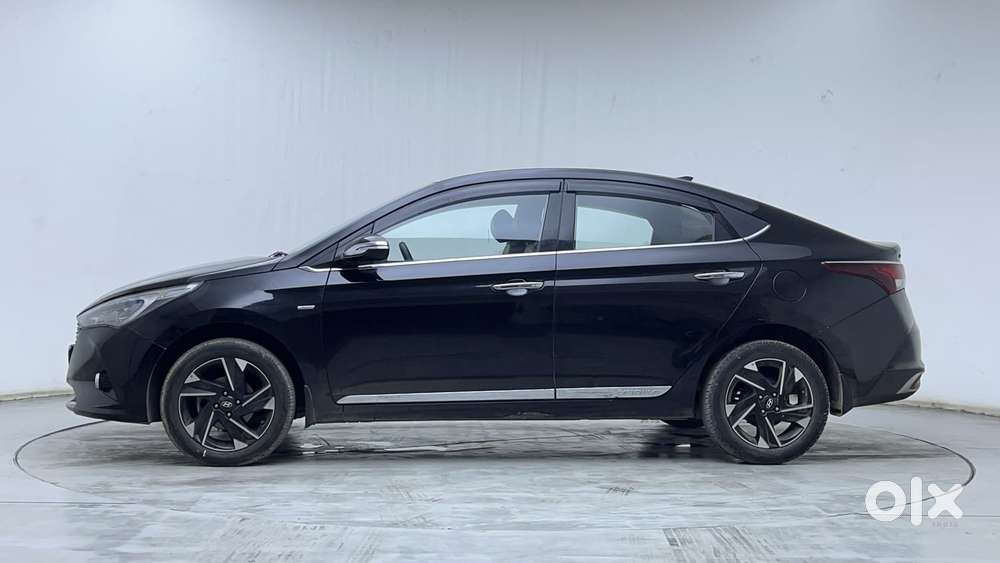 Hyundai Verna 1.5 Sx (o) Vtvt Ivt, 2022, Petrol