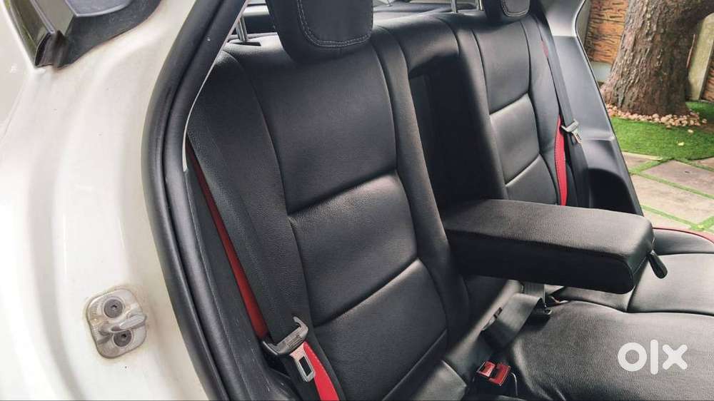Tata Altroz 2021 Petrol Top Model Well Maintained