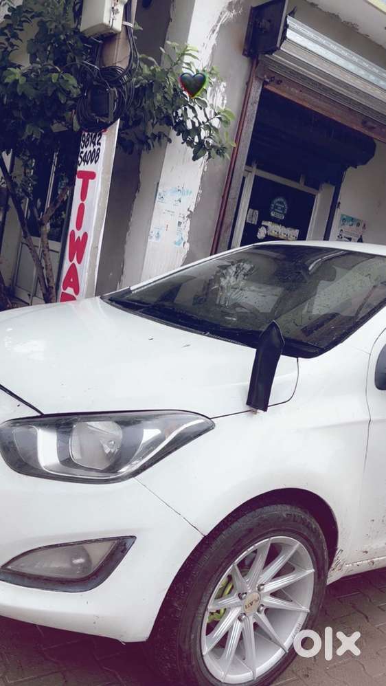 Hyundai I20 Sportz 2012 Car