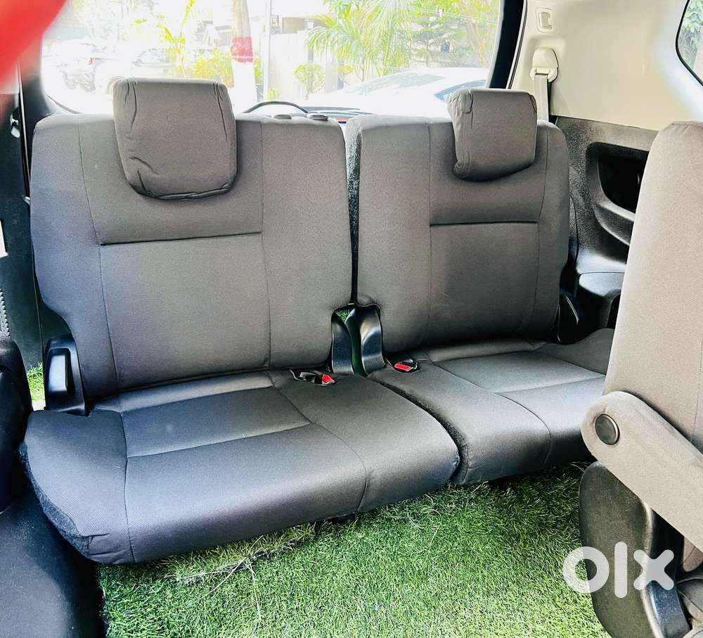 Toyota Innova Crysta [2020-ongoing] 2.4 Gx 7 Str, 2023, Diesel