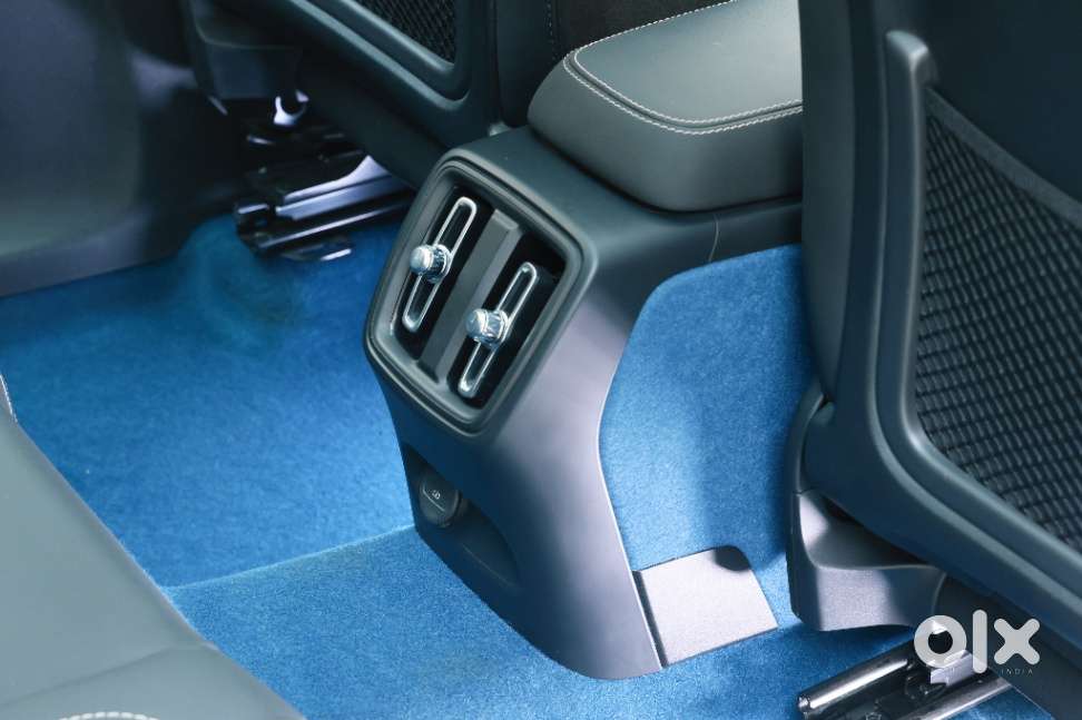 Volvo C40 Recharge E80, 2024, Electric