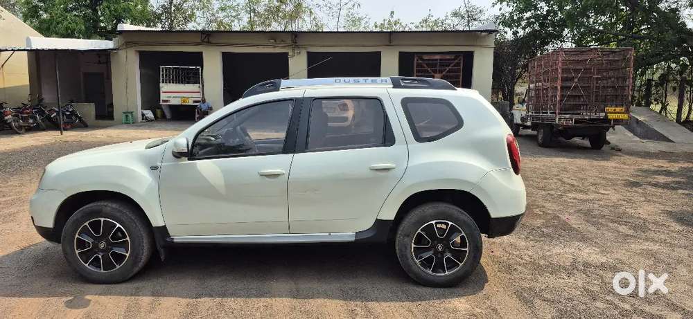 2017 Duster Diesel Auto - Top Variant