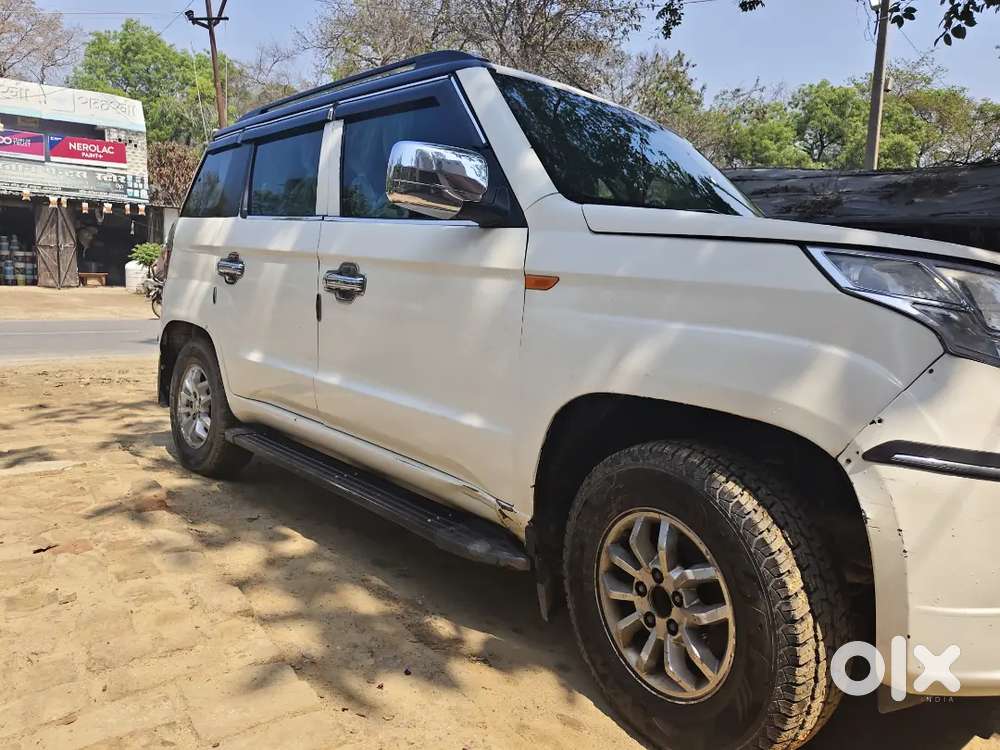 Mahindra Tuv 300 2015