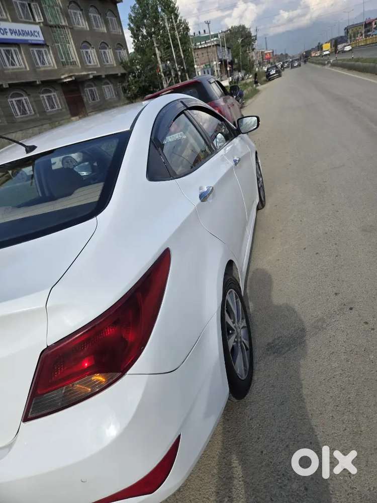 Hyundai Verna Diesel Manual 2015 Km Driven