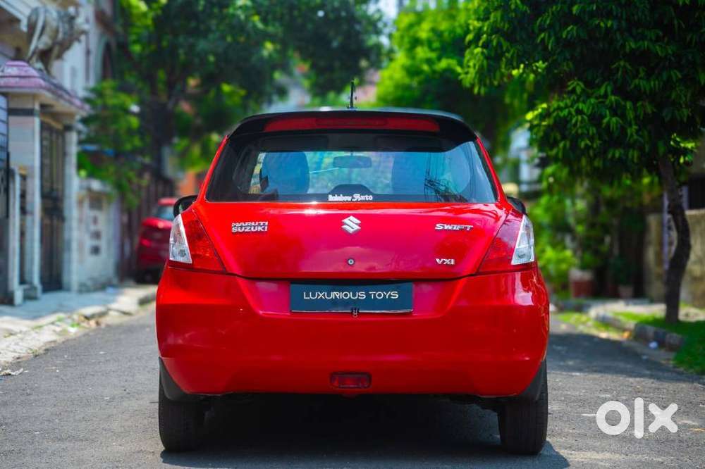 Maruti Suzuki Swift 1.2 Vxi (o), 2015, Petrol