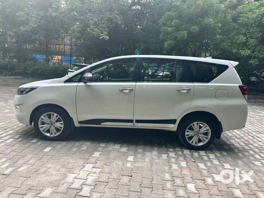 Toyota Innova Crysta 2.8z Automatic, 2019, Diesel