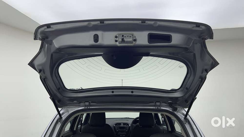 Tata Tiago Xza, 2018, Petrol