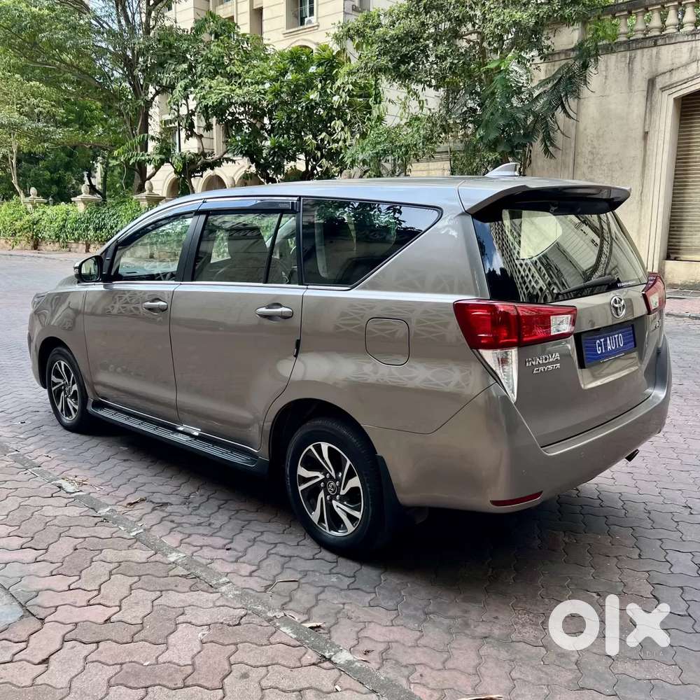 Toyota Innova Crysta [2020-ongoing] 2.4 Gx 7 Str, 2021, Diesel