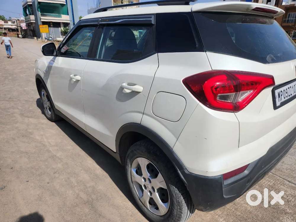 Mahindra Xuv300 2023 Petrol Well Maintained