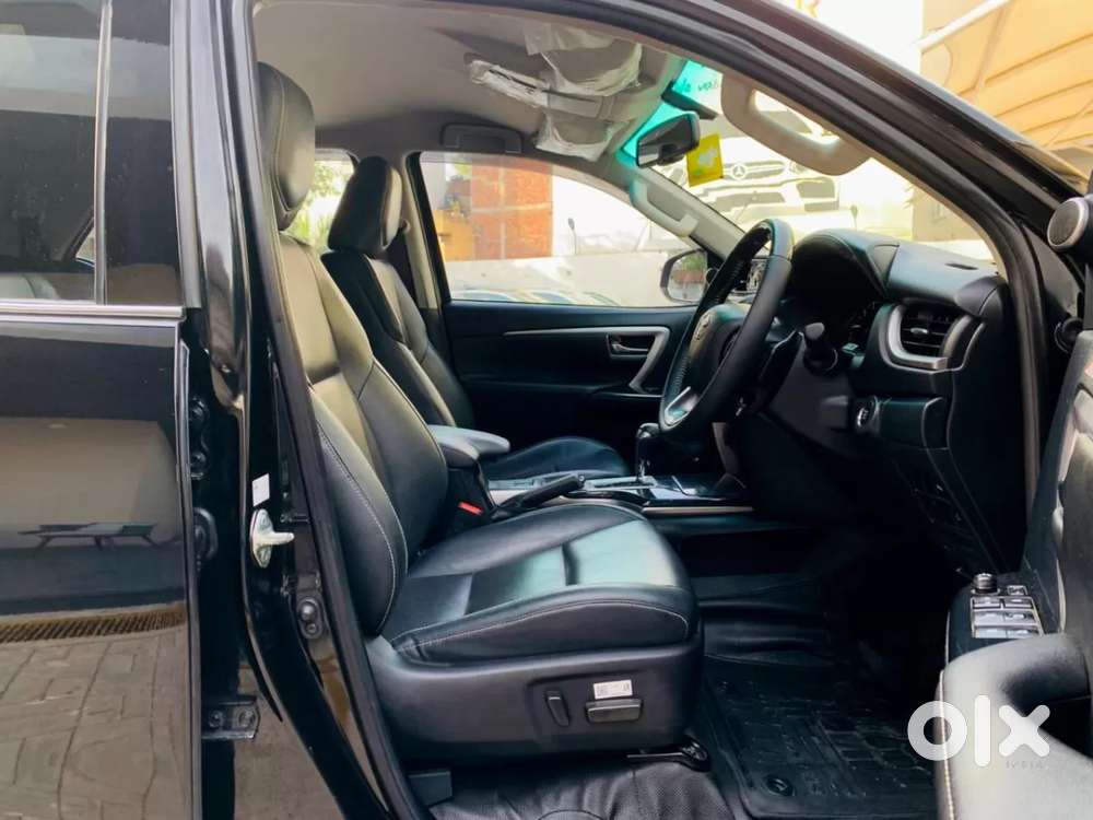 Toyota Fortuner 4x2 At 2.7 Petrol, 2022, Petrol