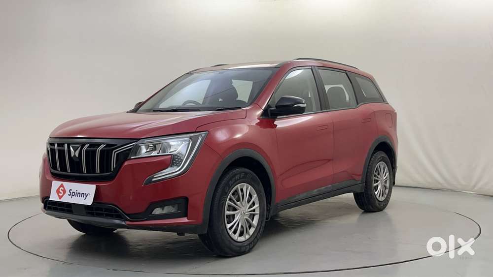 Mahindra Xuv700 2.0 Ax 3 Petrol At 5 Str, 2021, Petrol