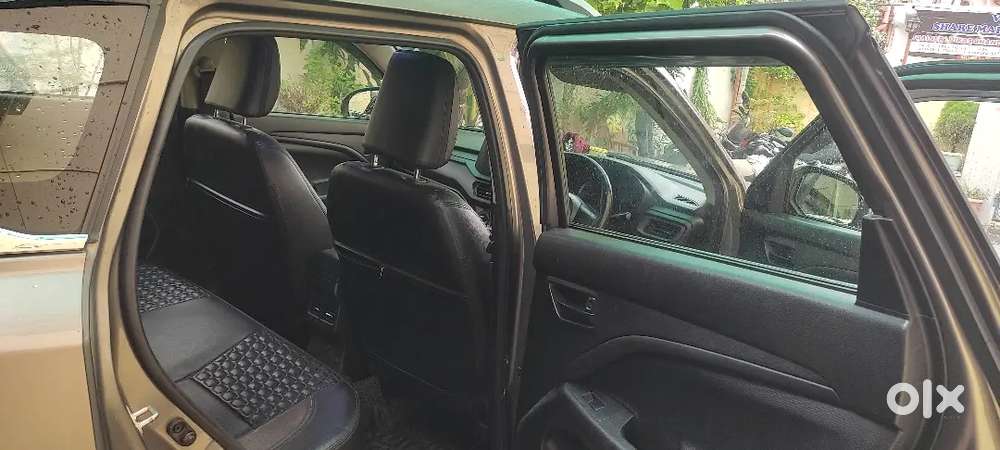 Maruti Brezza Lxi 2024