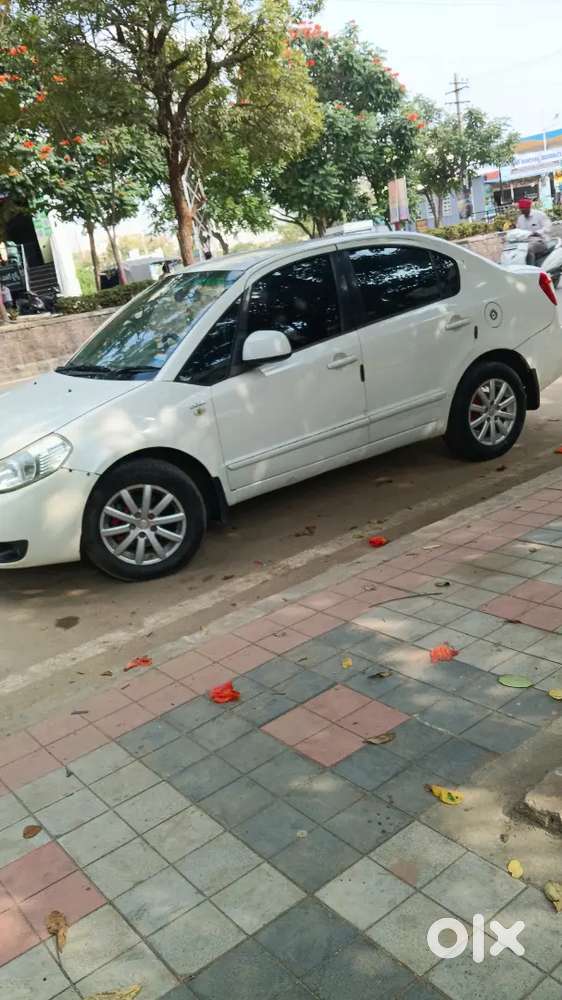 Maruti Suzuki Sx4 Diesel Manual 2nd Owner 2011