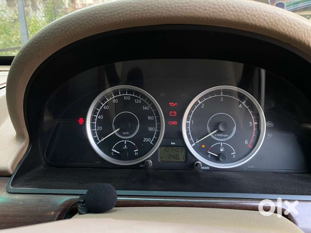 Tata Safari Storme 2013