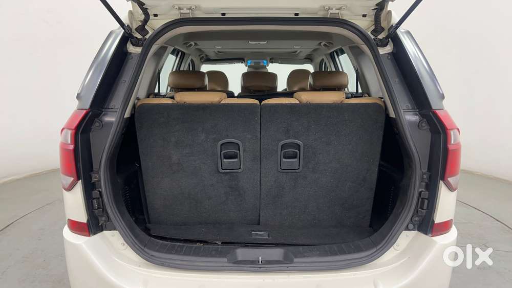 Mahindra Xuv500 At W9 2wd, 2020, Diesel