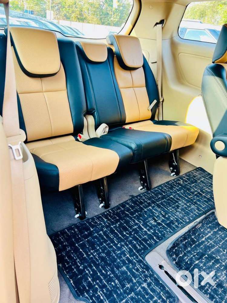 Kia Carnival Premium, 2021, Diesel