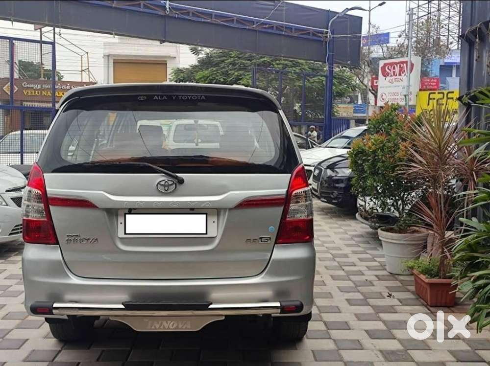 Toyota Innova 2.5 Gx 8 Str Bs-iii, 2015, Diesel