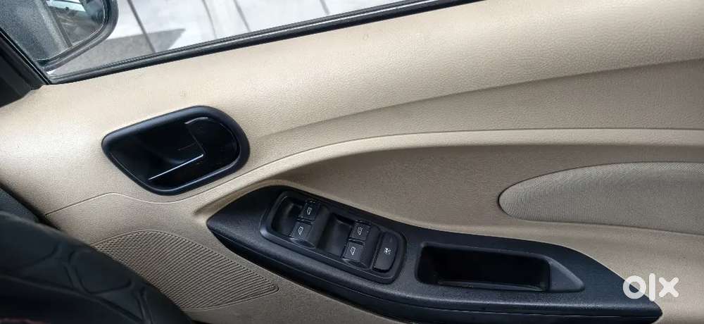 Ford Figo Aspire 2015 Petrol 59000 Km Driven 4 New Tyre