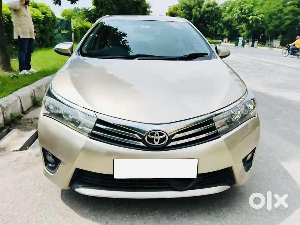 Toyota Corolla Altis G At, 2015, Petrol