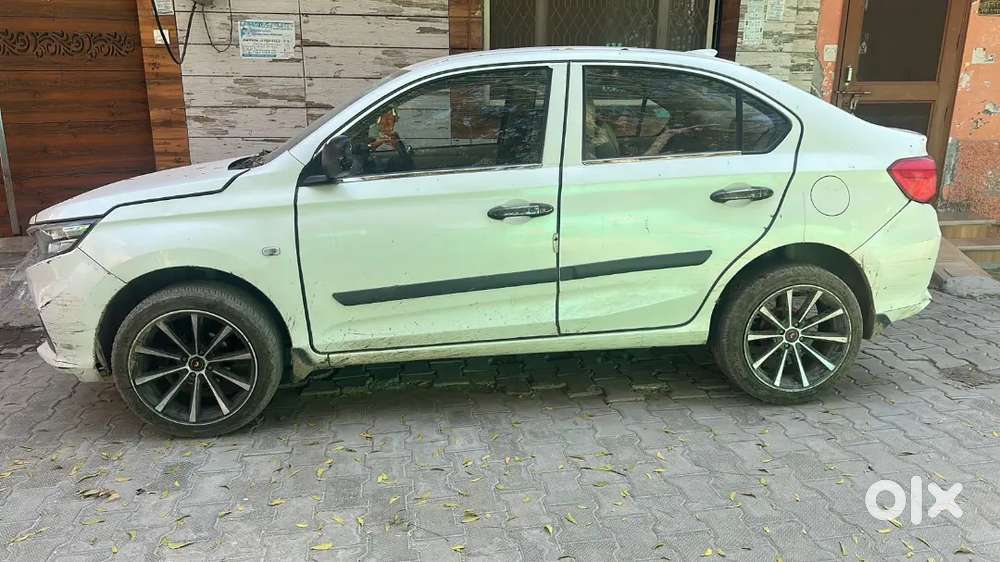 Honda Amaze 2020 New Allow Wheel And New Like Condition