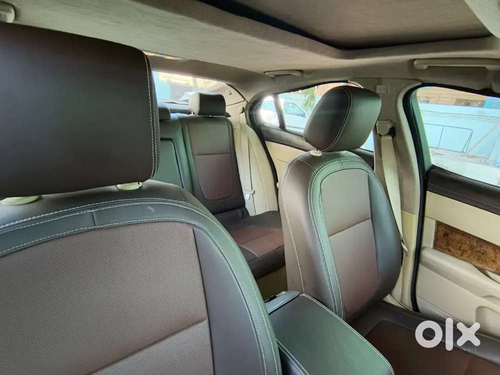 Jaguar Xf 2011 Diesel 61000 Km Driven