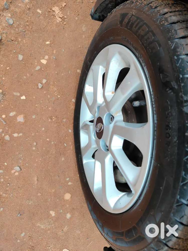 Mahindra Kuv100 Nxt 2017 Petrol 50000 Km Driven