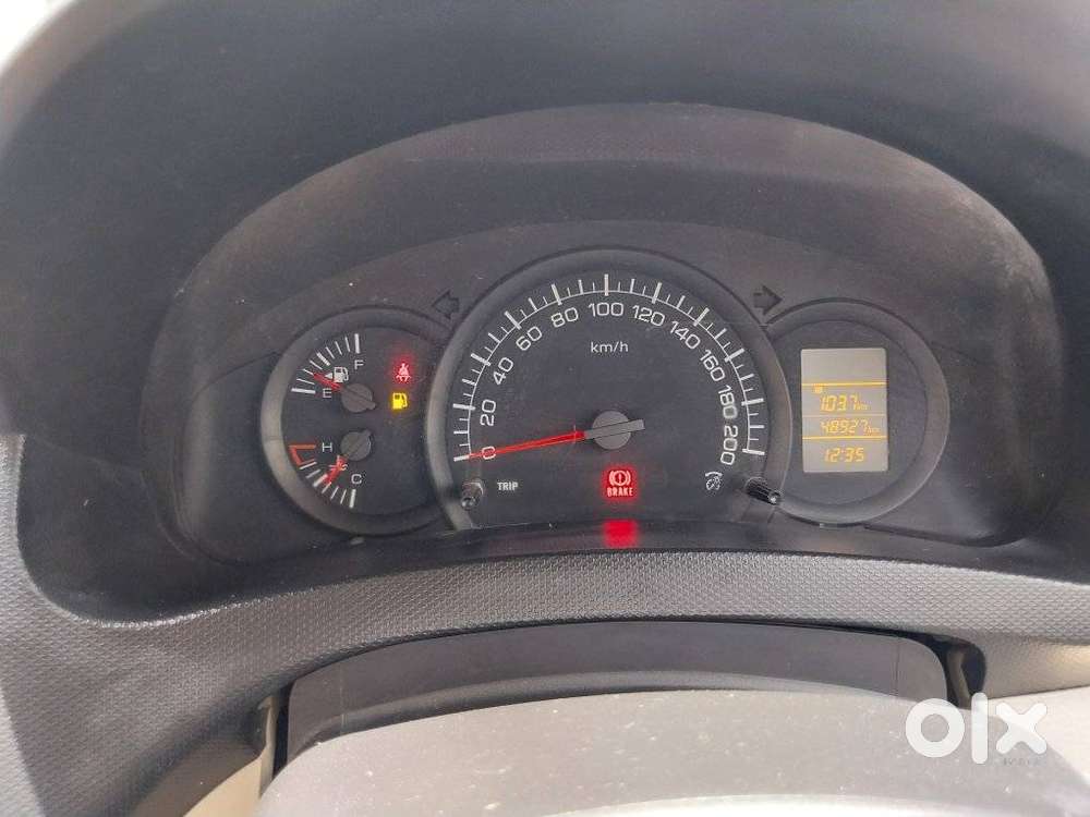 Maruti Suzuki Swift Dzire 1.2 Lxi Bsiv, 2016, Petrol