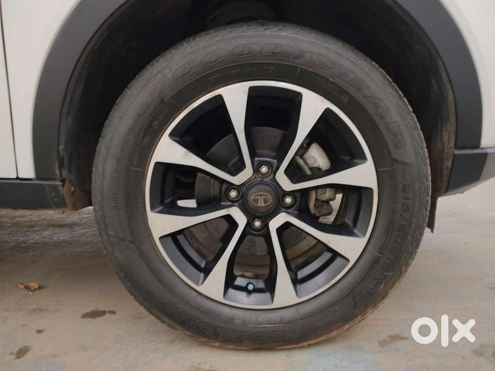 Tata Nexon 1.2 Revotron Xz Plus Dual Tone, 2021, Petrol